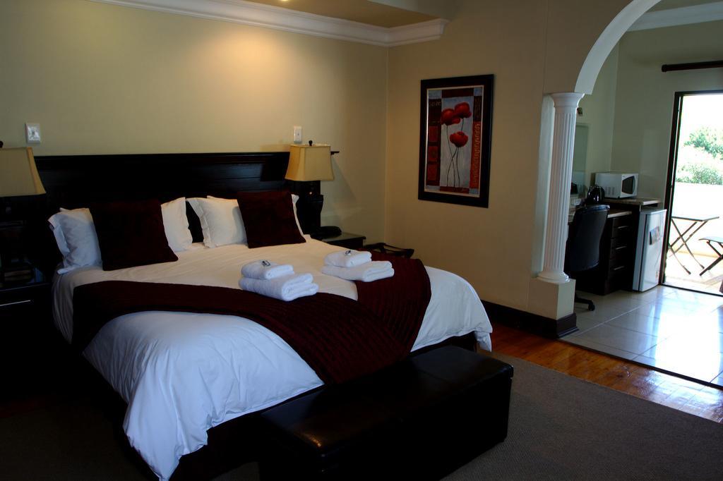 Goodey'S Guesthouse Pretoria Exterior photo